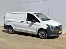 Mercedes-Benz Vito (2023) thumbnail 4