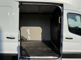 Ford Transit thumbnail 9