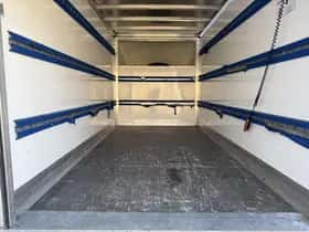 Mercedes-Benz Sprinter thumbnail 12