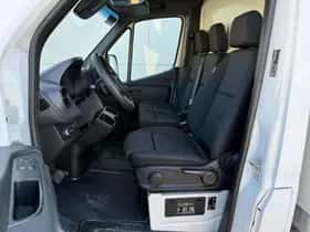 Mercedes-Benz Sprinter thumbnail 5