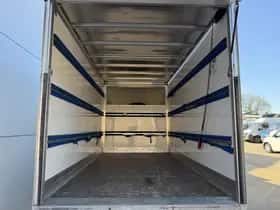 Mercedes-Benz Sprinter thumbnail 10
