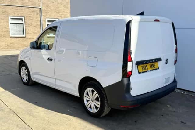 Volkswagen Caddy (2023) thumbnail 2
