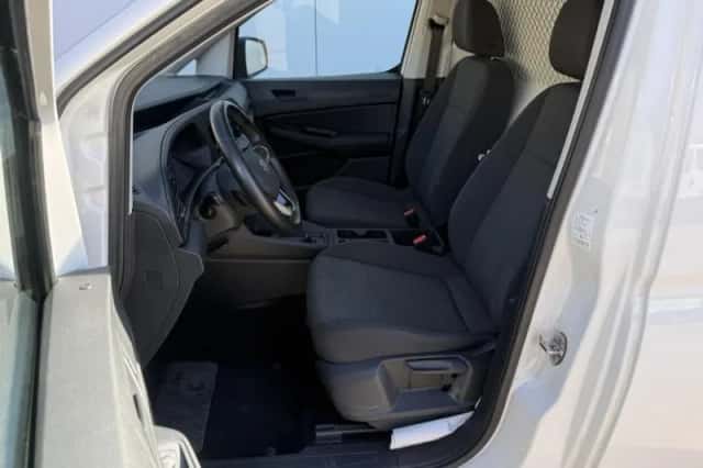 Volkswagen Caddy (2023) thumbnail 6