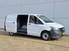 Mercedes-Benz Vito (2022) thumbnail 5