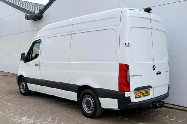 Mercedes-Benz Sprinter (2020) thumbnail 2