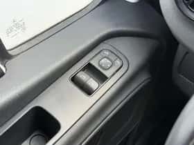 Mercedes-Benz Sprinter thumbnail 22