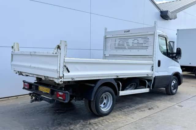 Iveco Daily (2020) thumbnail 4
