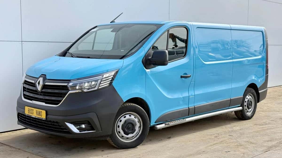 Renault Trafic (2022) — foto 1