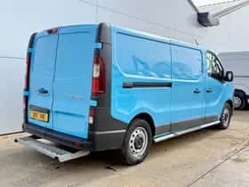 Renault Trafic (2022) thumbnail 3