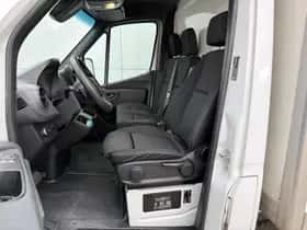 Mercedes-Benz Sprinter (2021) thumbnail 5