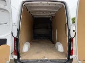 Mercedes-Benz Sprinter (2021) thumbnail 11