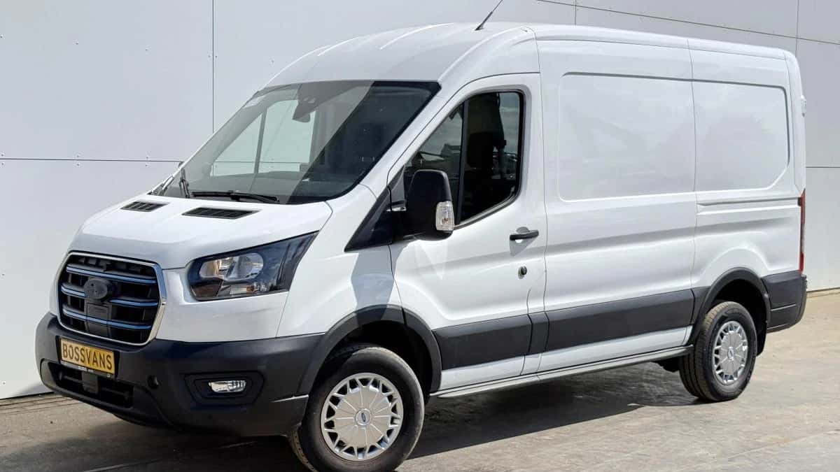 Ford E transit (2023) — foto 1