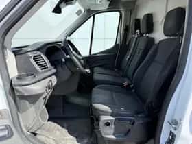Ford E transit (2023) thumbnail 8
