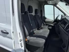 Ford E transit (2023) thumbnail 9
