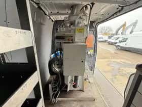 Mercedes-Benz Sprinter thumbnail 11