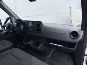 Mercedes-Benz Sprinter (2021) thumbnail 8
