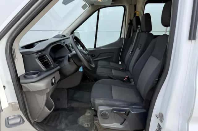 Ford Transit (2021) thumbnail 6