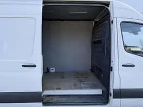 Mercedes-Benz Sprinter (2021) thumbnail 9