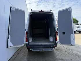 Mercedes-Benz Sprinter (2021) thumbnail 10