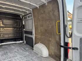 Volkswagen Crafter (2019) thumbnail 14