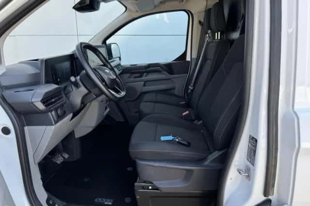 Ford Transit Custom (2024) thumbnail 6