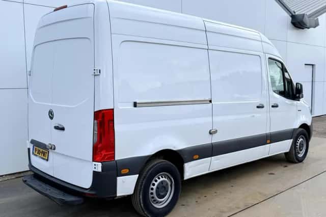 Mercedes-Benz eSprinter (2022) thumbnail 4