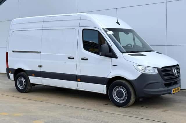 Mercedes-Benz eSprinter (2022) thumbnail 5