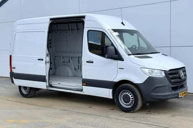 Mercedes-Benz eSprinter (2022) thumbnail 6