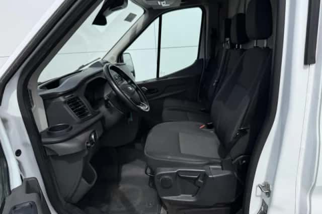 Ford Transit (2023) thumbnail 6