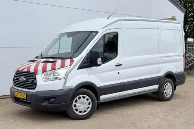 Ford Transit (2018) thumbnail 1