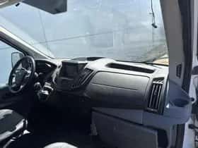 Ford Transit (2018) thumbnail 8