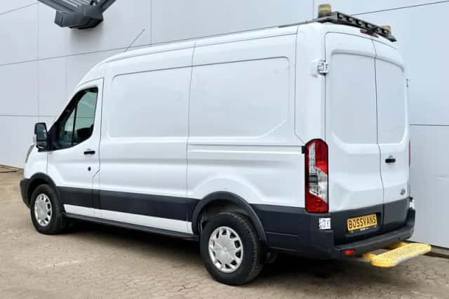 Ford Transit (2018) thumbnail 2