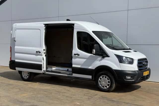 Ford E transit (2022) thumbnail 5