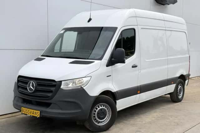 Mercedes-Benz eSprinter (2022) thumbnail 1