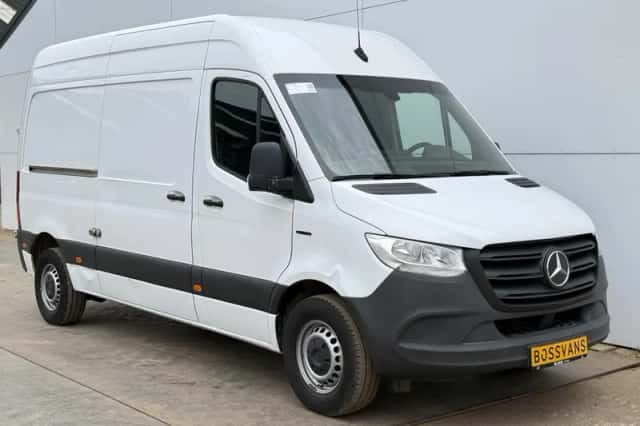 Mercedes-Benz eSprinter (2022) thumbnail 4