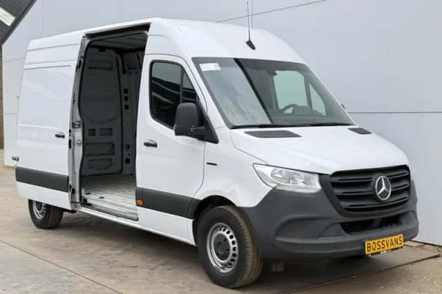 Mercedes-Benz eSprinter (2022) thumbnail 5