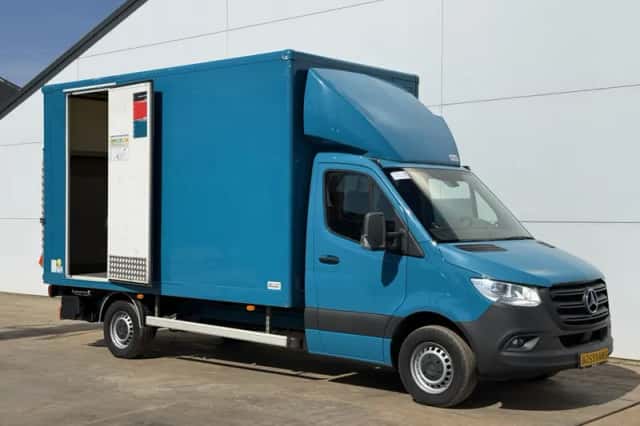 Mercedes-Benz Sprinter (2023) thumbnail 5