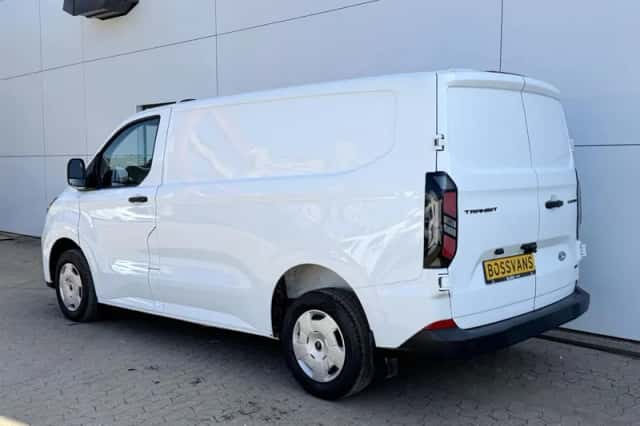 Ford Transit Custom (2024) thumbnail 2