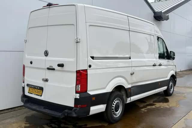 Volkswagen Crafter (2024) thumbnail 3