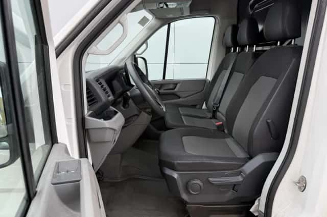 Volkswagen Crafter (2024) thumbnail 6