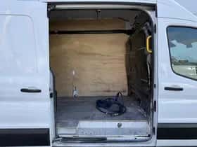 Ford E transit 68kwh 184pk (2023) thumbnail 11