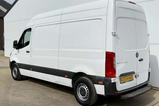 Mercedes-Benz eSprinter (2022) thumbnail 3