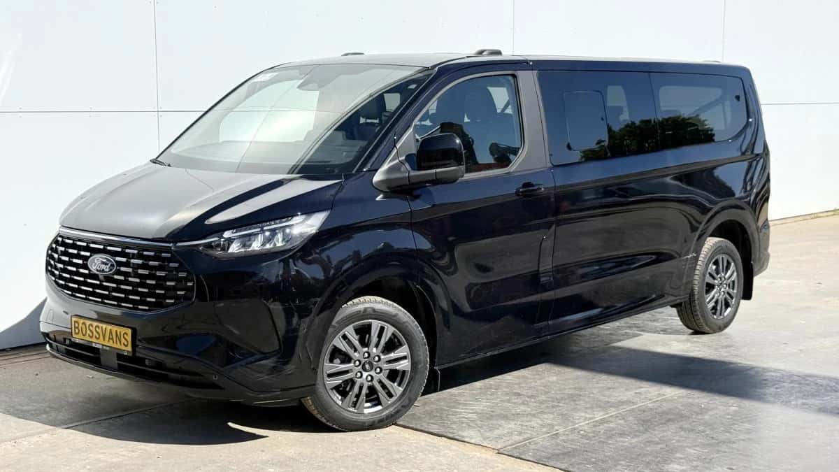 Ford Tourneo Custom (2025) — foto 1