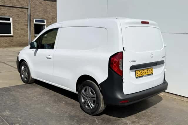 Mercedes-Benz Citan (2024) thumbnail 2