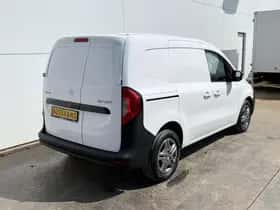 Mercedes-Benz Citan (2024) thumbnail 3