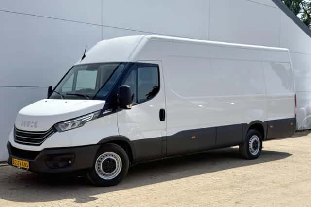 Iveco Daily (2022) thumbnail 1