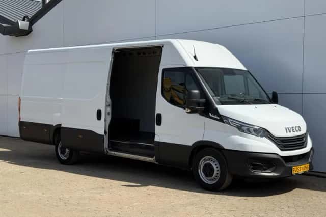 Iveco Daily (2022) thumbnail 5