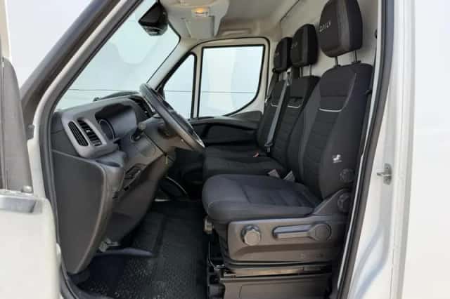 Iveco Daily (2022) thumbnail 6
