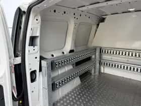 Volkswagen Caddy (2022) thumbnail 12