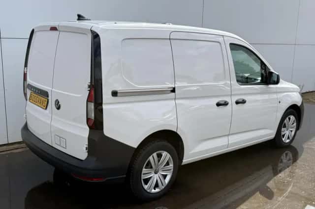 Volkswagen Caddy (2022) thumbnail 3